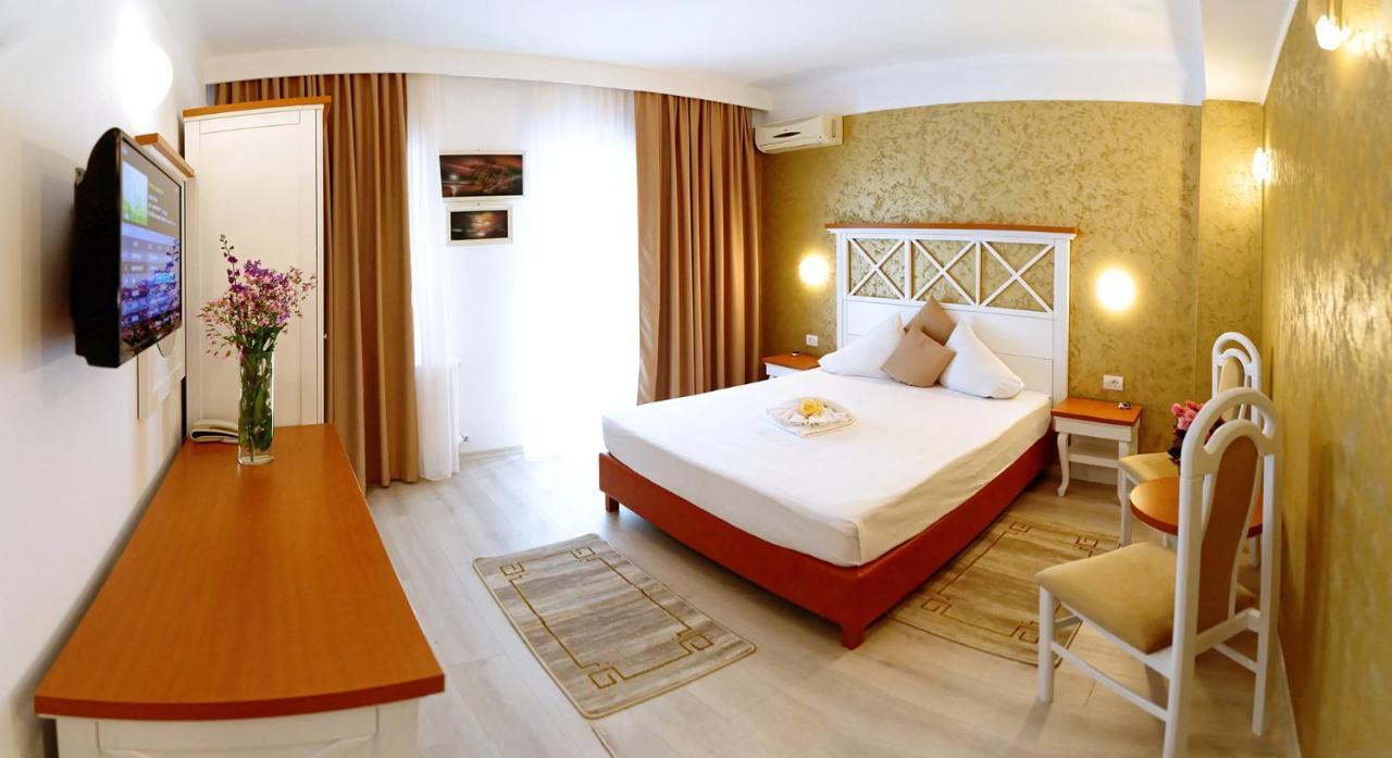 Hotel Albatros Mamaia Ngoại thất bức ảnh