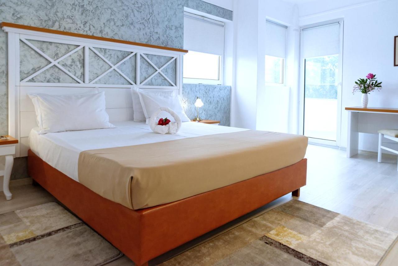 Hotel Albatros Mamaia Ngoại thất bức ảnh