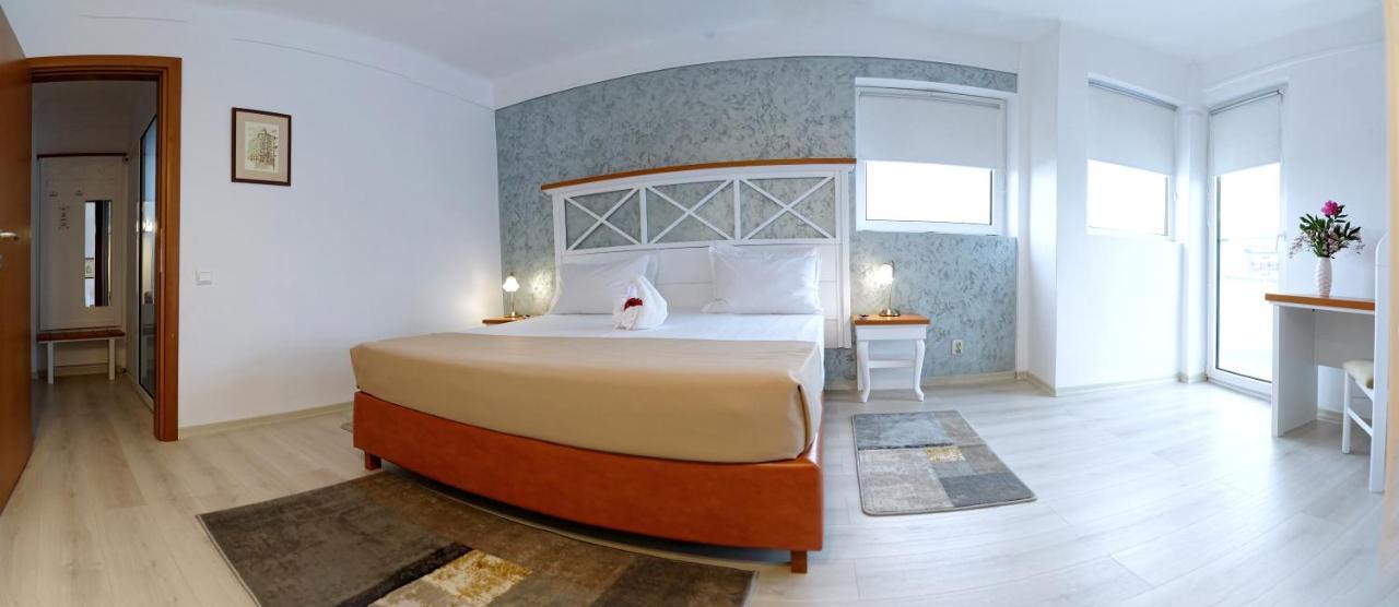 Hotel Albatros Mamaia Ngoại thất bức ảnh